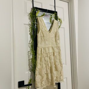 Altar’d State Medium lace lined sleeveless fit and flare midi dress